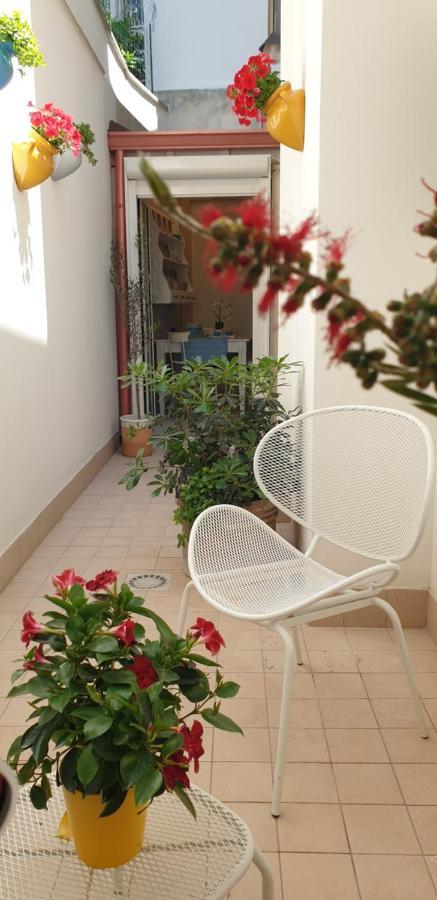 Michelangelo B&B Лечче Экстерьер фото